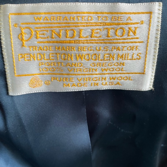 Vintage Pendleton Woman’s Coat - Picture 2 of 11